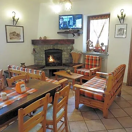 Hotel Mont Nery 2*