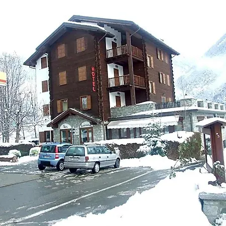 Mont Nery Hotel Challand-Saint-Anselme